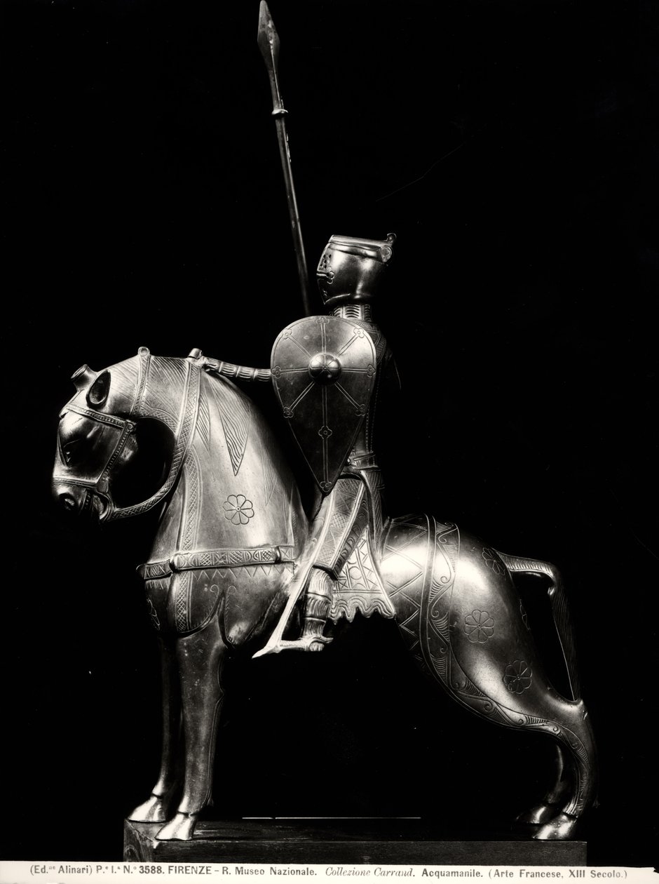 Knight aquamanile (réz) alkotó: French School