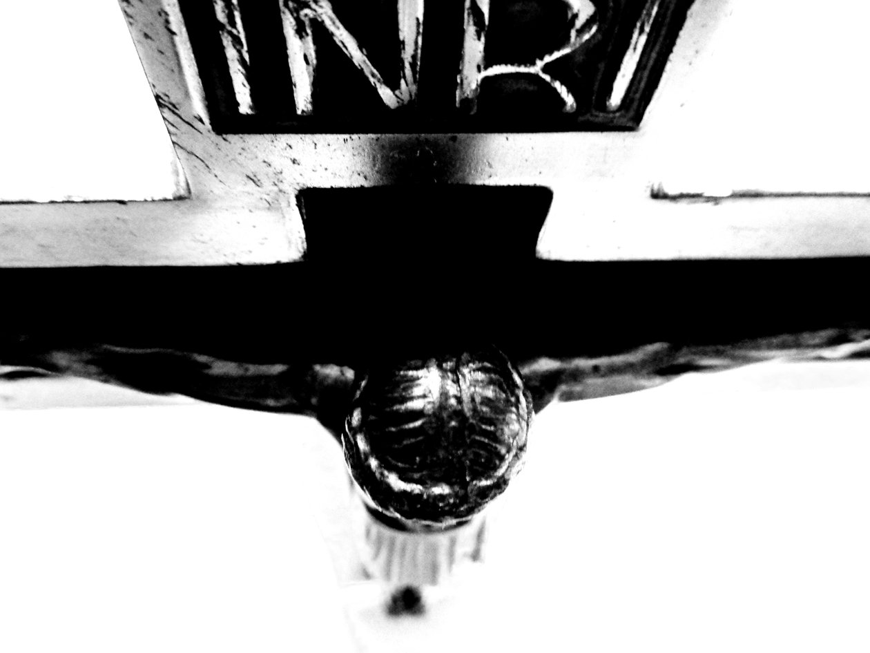 INRI1 alkotó: Martina Konitzky