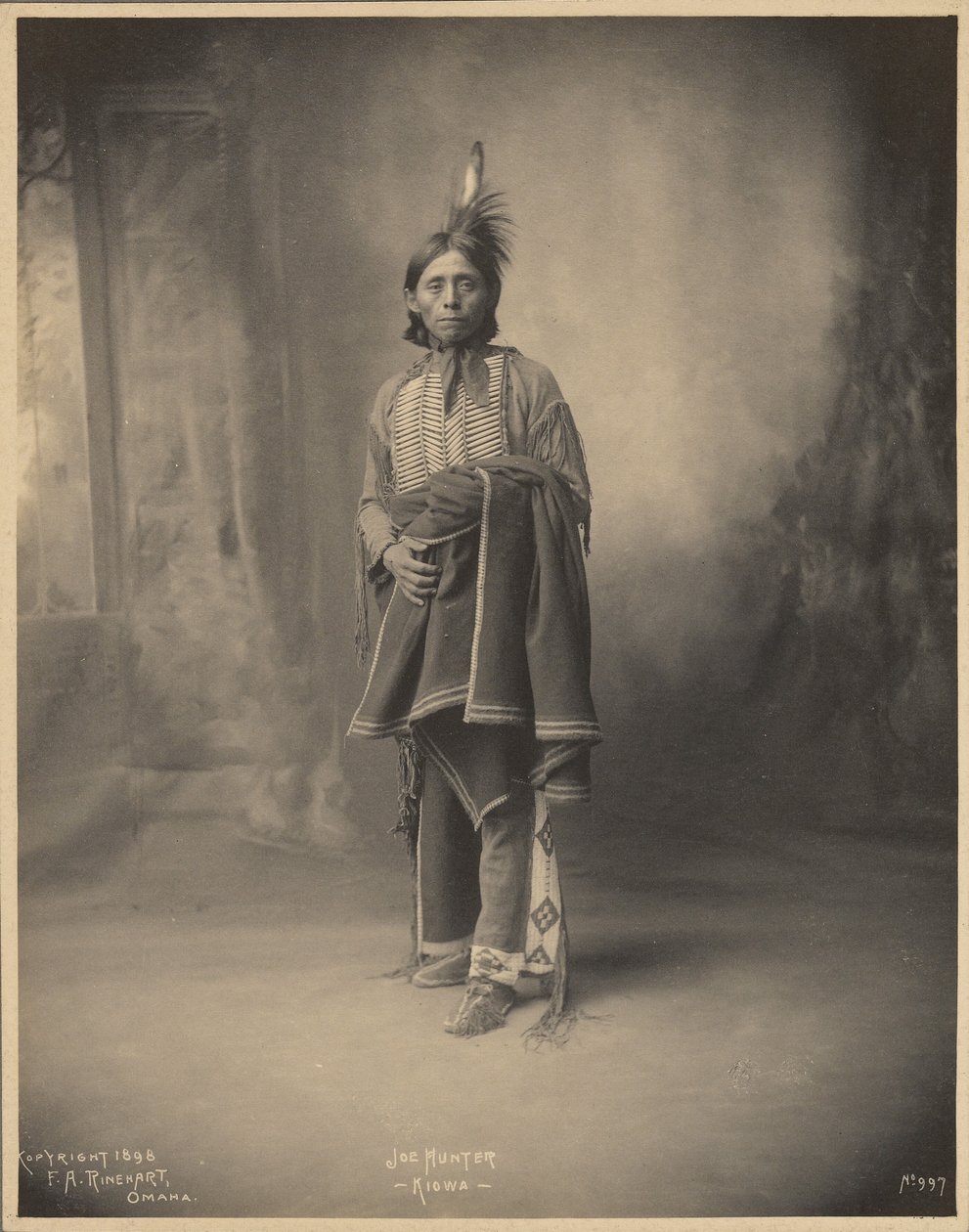 Joe Hunter, Kiowa alkotó: Adolph F. Muhr