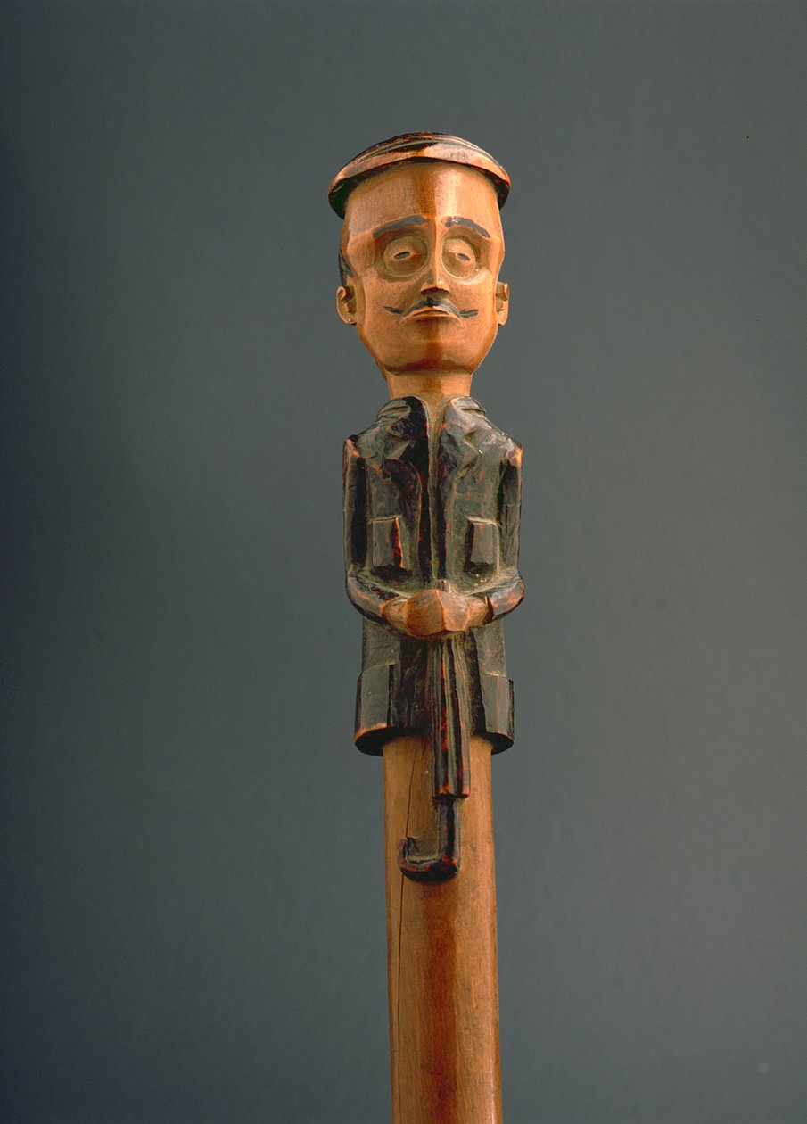 Bot egy sapkás, esernyőt tartó európai férfi figurájával, Ovimbundu, Angola, 19. század vége (fa) alkotó: African