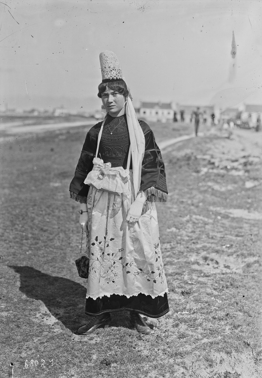 Bigoudène Penmarch 1921 alkotó: Agence Rol