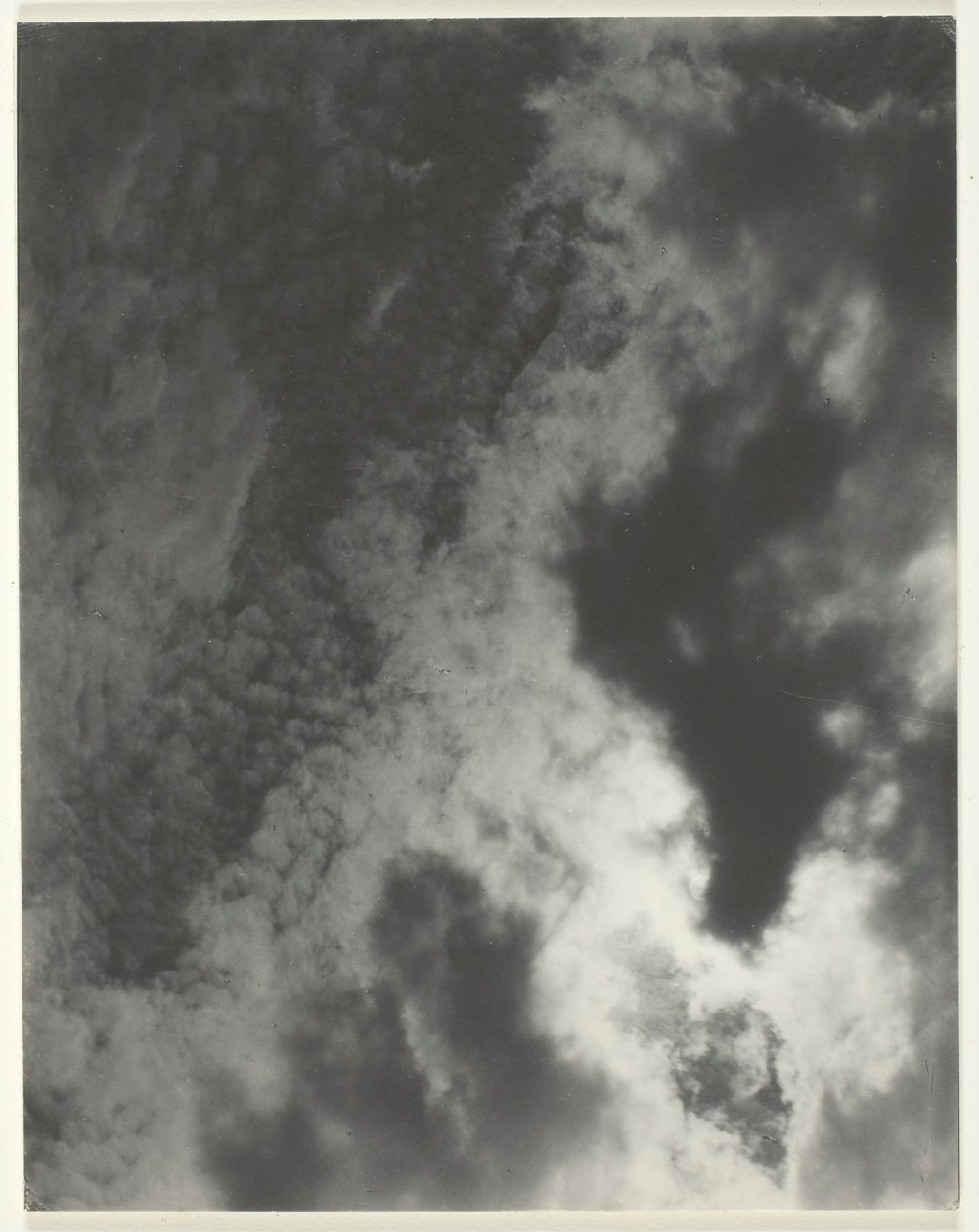 Egyenértékű, 1925. alkotó: Alfred Stieglitz