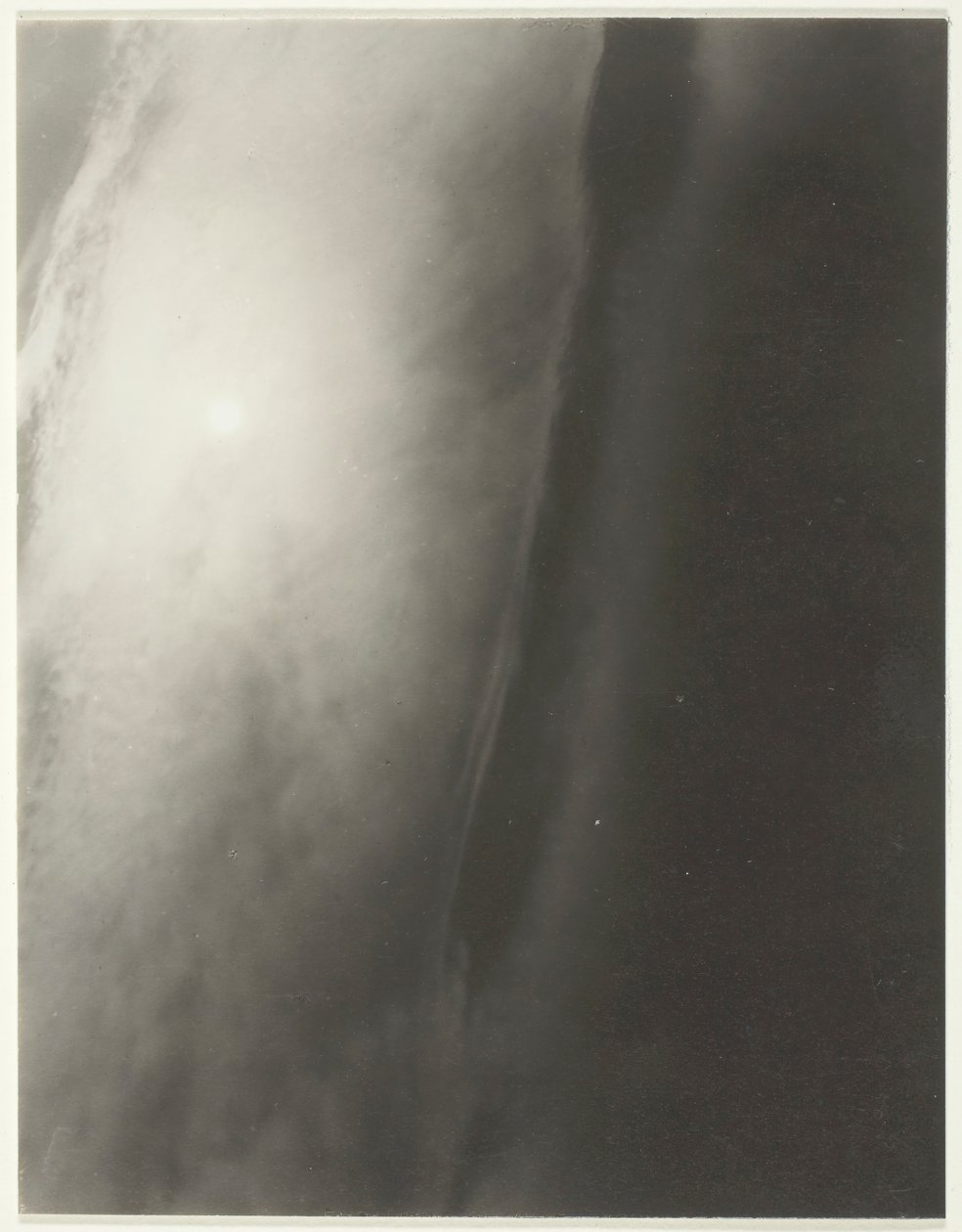 Egyenértékű, 1931. alkotó: Alfred Stieglitz