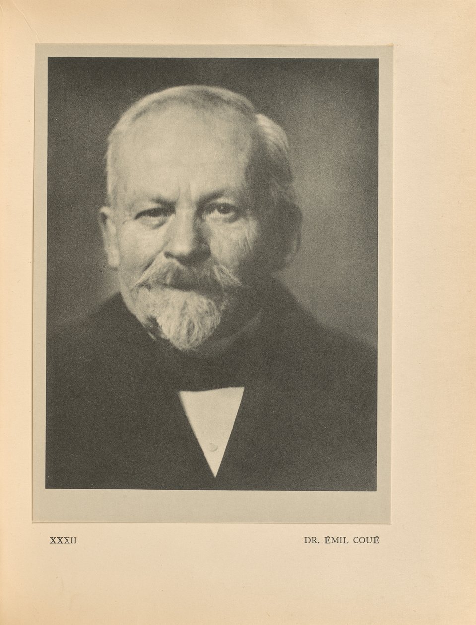 Dr. Émil Coué alkotó: Alvin Langdon Coburn