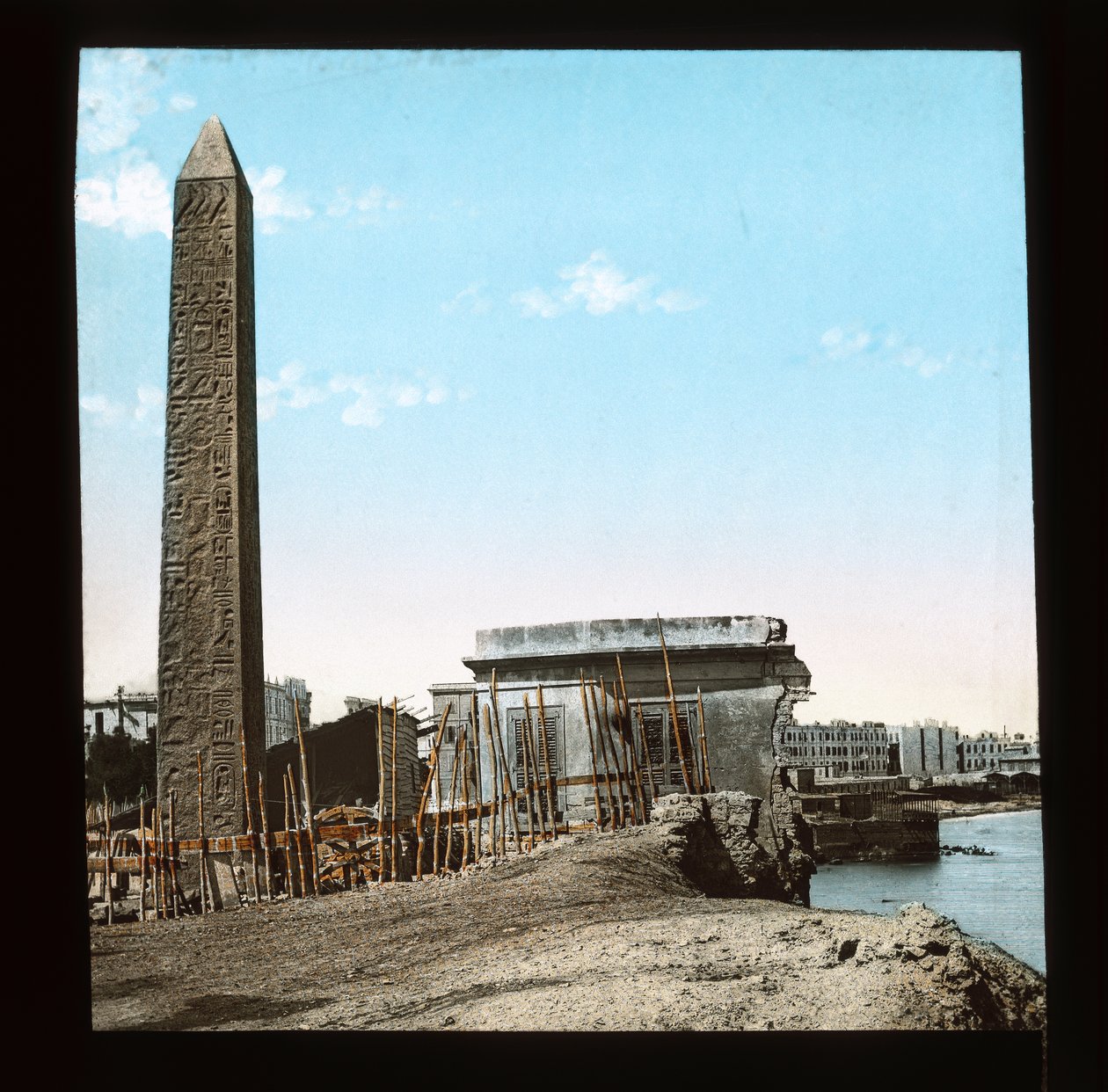 Egyiptom – Cleopatras Needle, Alexandria (lámpás csúszda) alkotó: American Photographer