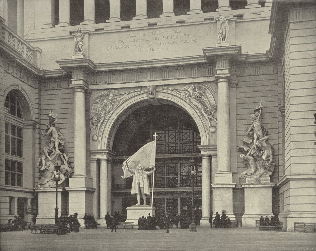 Az Igazgatási épület keleti portálja alkotó: American Photographer