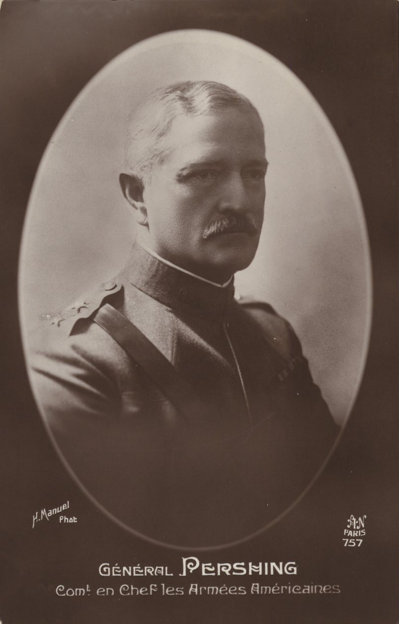 John J Pershing tábornok (fekete-fehér fotó) alkotó: American Photographer