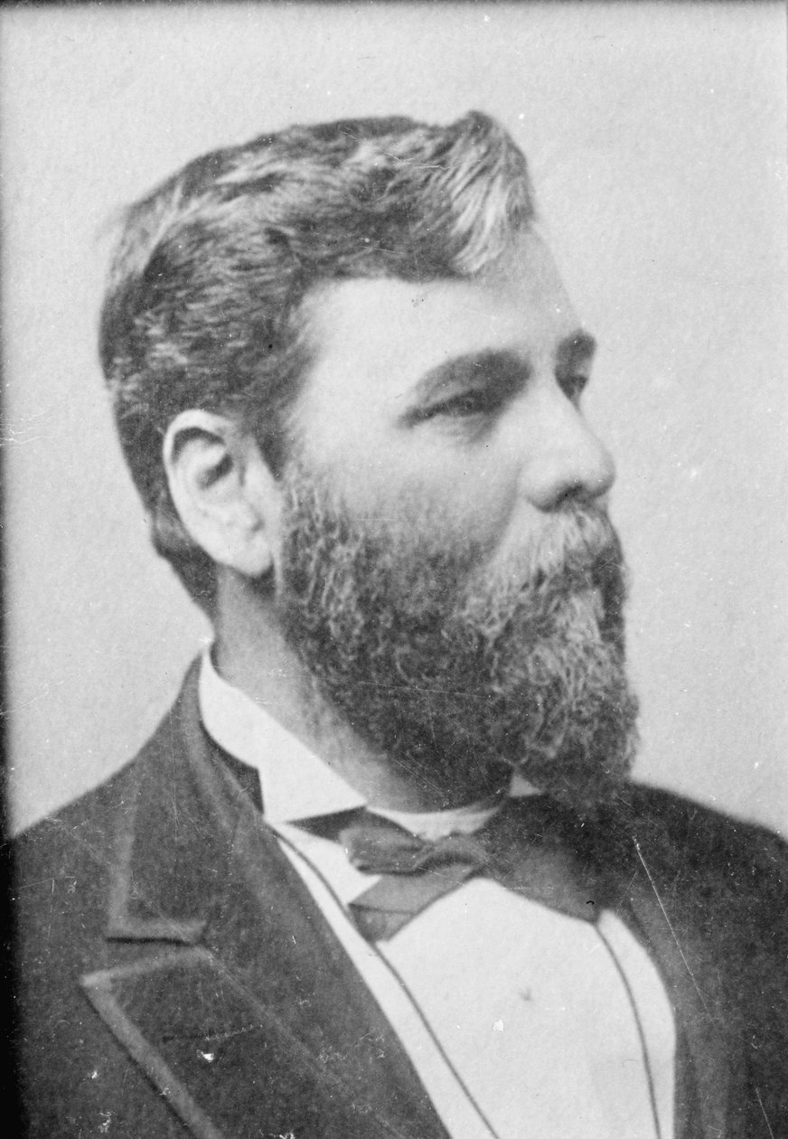 Milton M. Holland alkotó: American Photographer