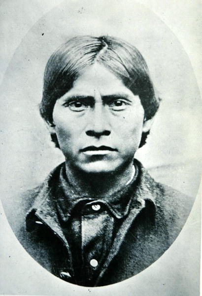 The Apache Kid (f/w fotó) alkotó: American Photographer