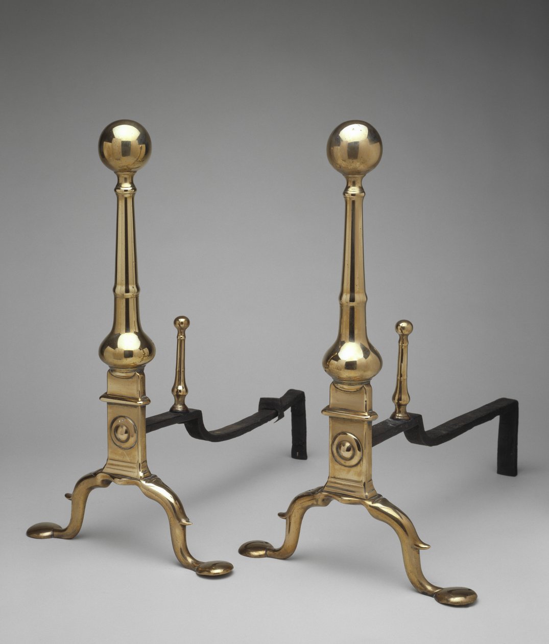 Andiron pár alkotó: American School
