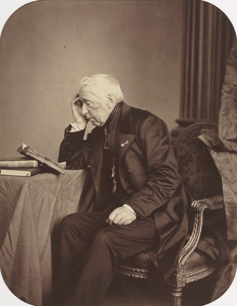 Ismeretlen férfi ülő, c. 1860. alkotó: Antoine Samuel Adam Salomon