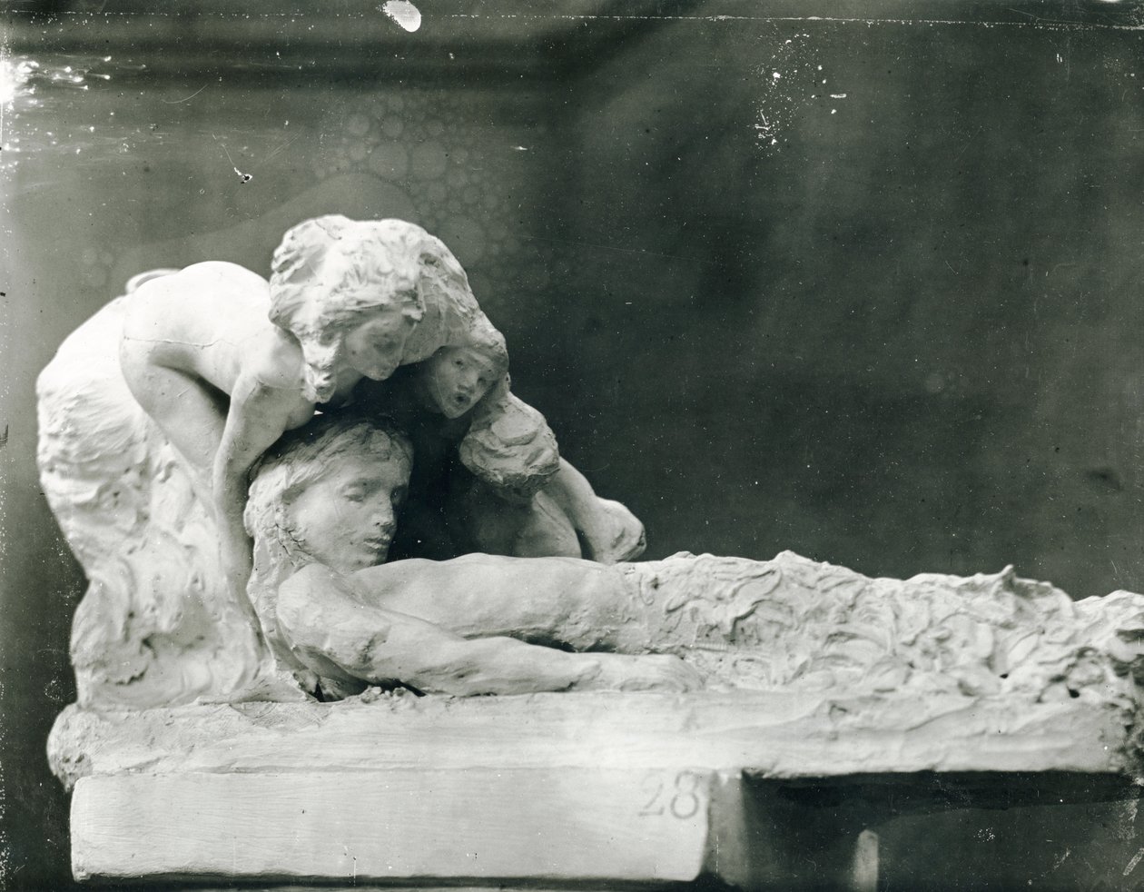 A költő feltámadása (gipsz) alkotó: Auguste Rodin