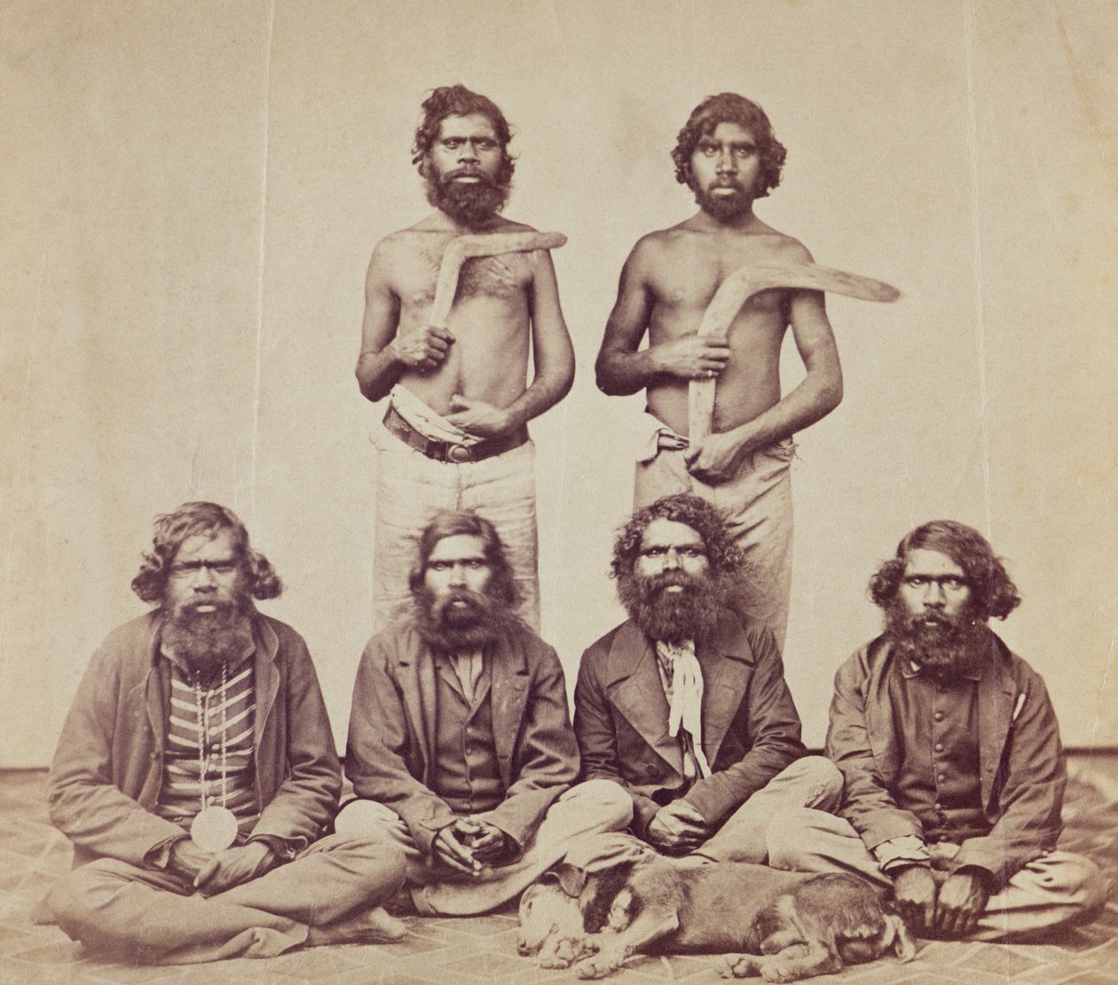 Aboriginal Men, 1870 körül (albumnyomat) alkotó: Australian Photographer