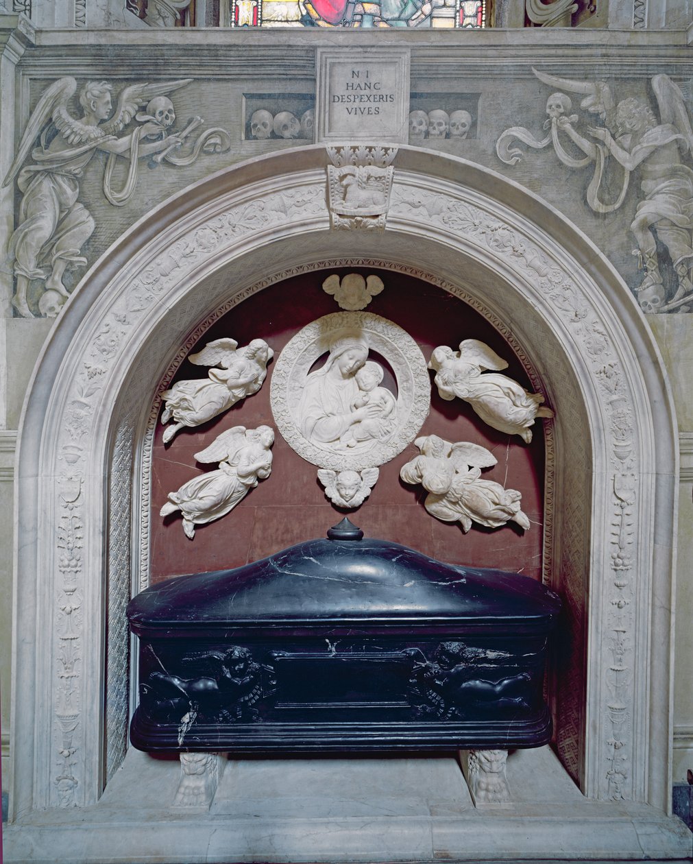 Filippo Strozzi (1428-91) sírja a Strozzi-kápolnában, 1491-95 (márvány) alkotó: Benedetto da Maiano