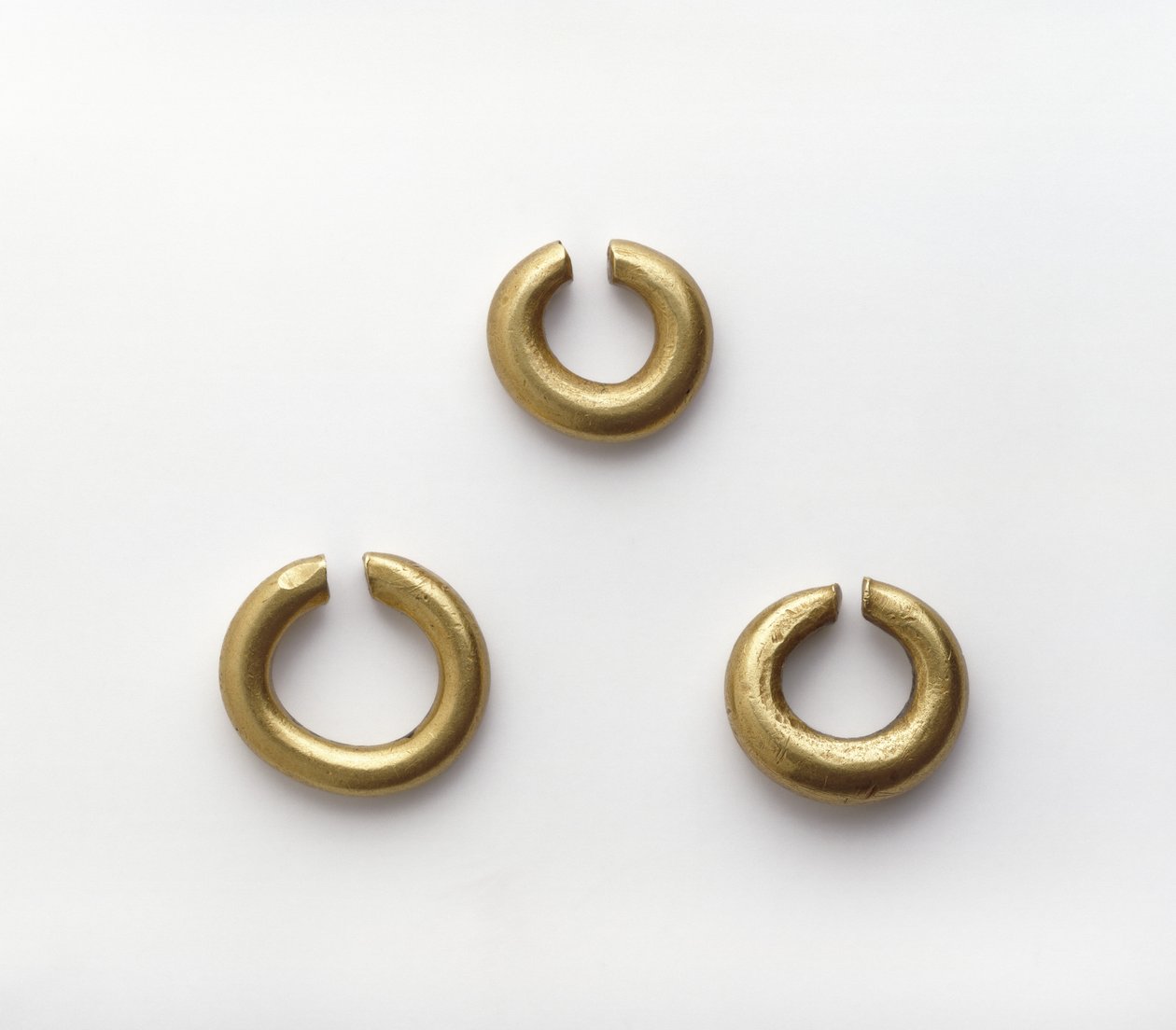 Arany karikagyűrűk (arany) alkotó: British Late Bronze Age