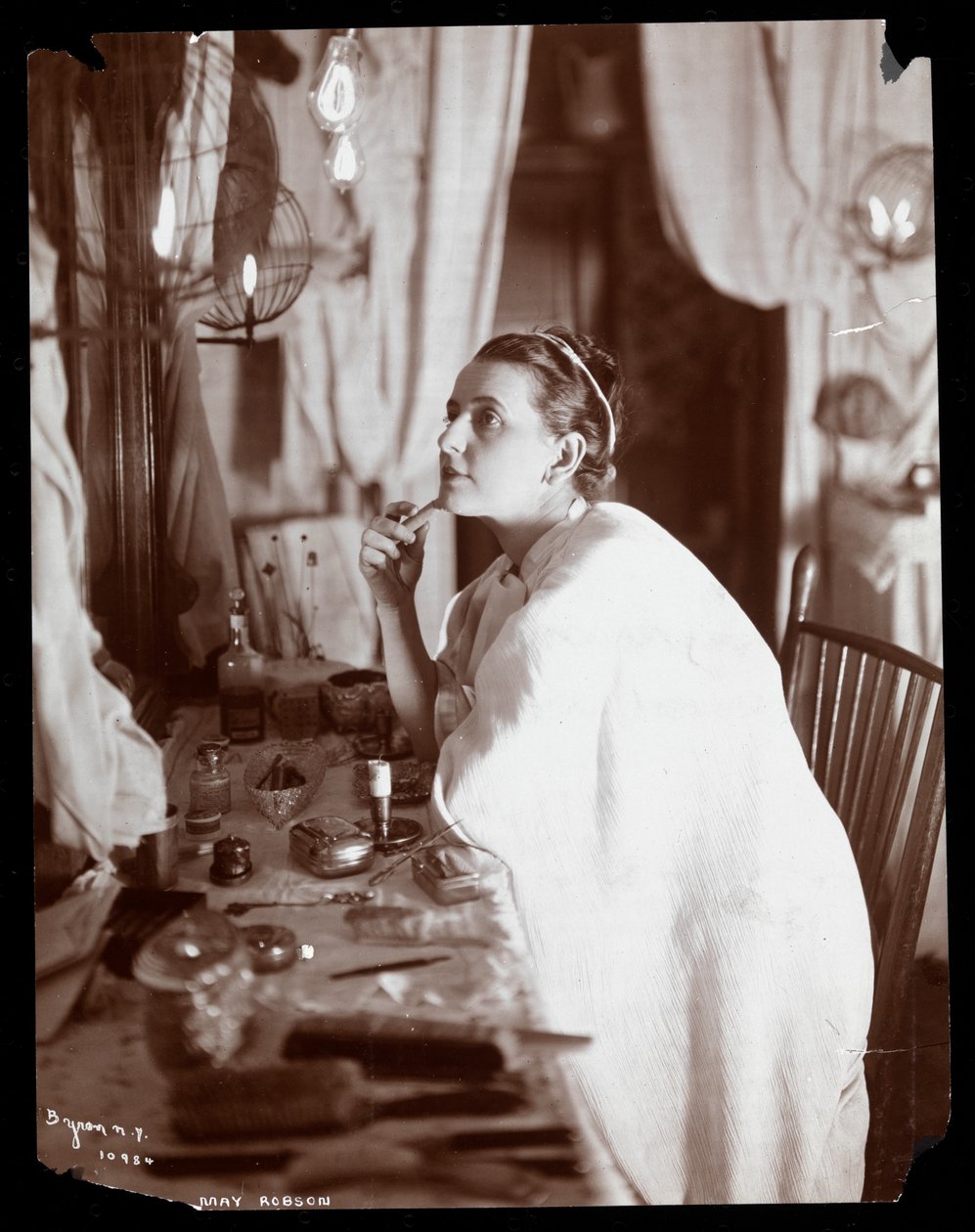 May Robson, 1901 (ezüst zselatin nyomat) alkotó: Byron Company