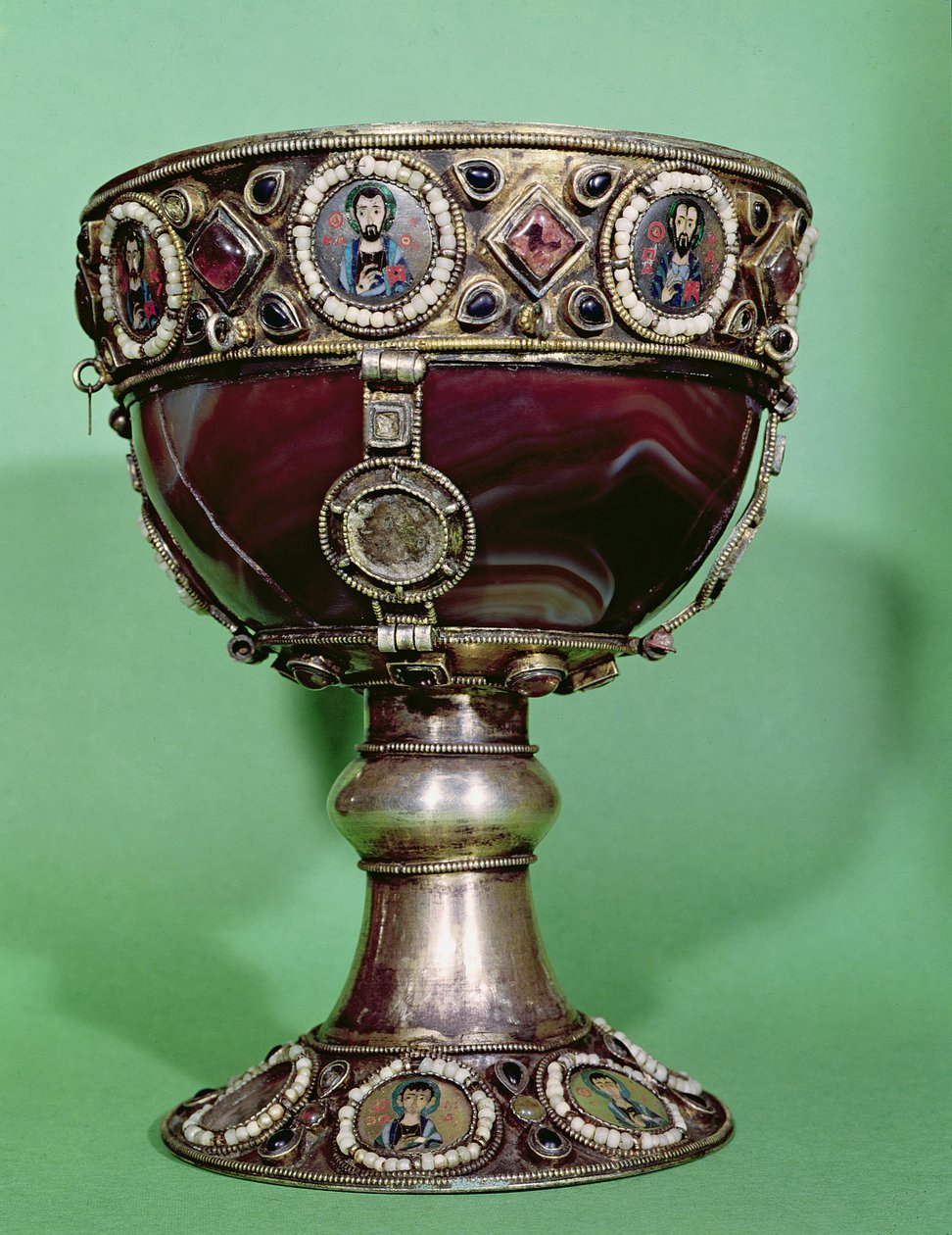 Kehely (kvarc, zománc és aranyozott ezüst) alkotó: Byzantine