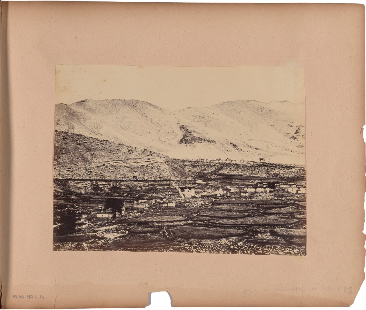 Geya, egy tibeti falu alkotó: Capt. Melville Clarke