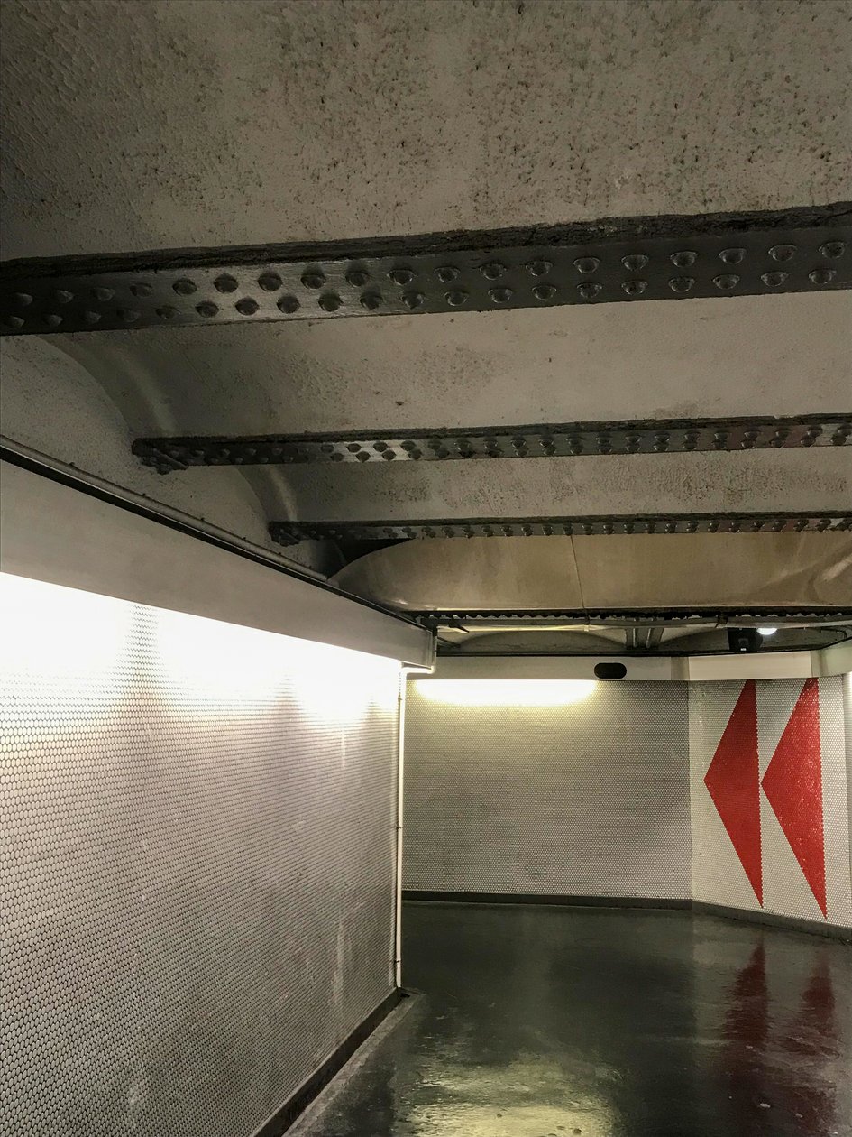 Kompozíció - Metro, 2019 (fotó) alkotó: Cécile Jamet