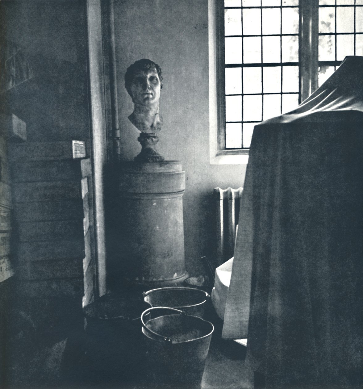 Dinasztiák elmúlása, 1941 alkotó: Cecil Beaton