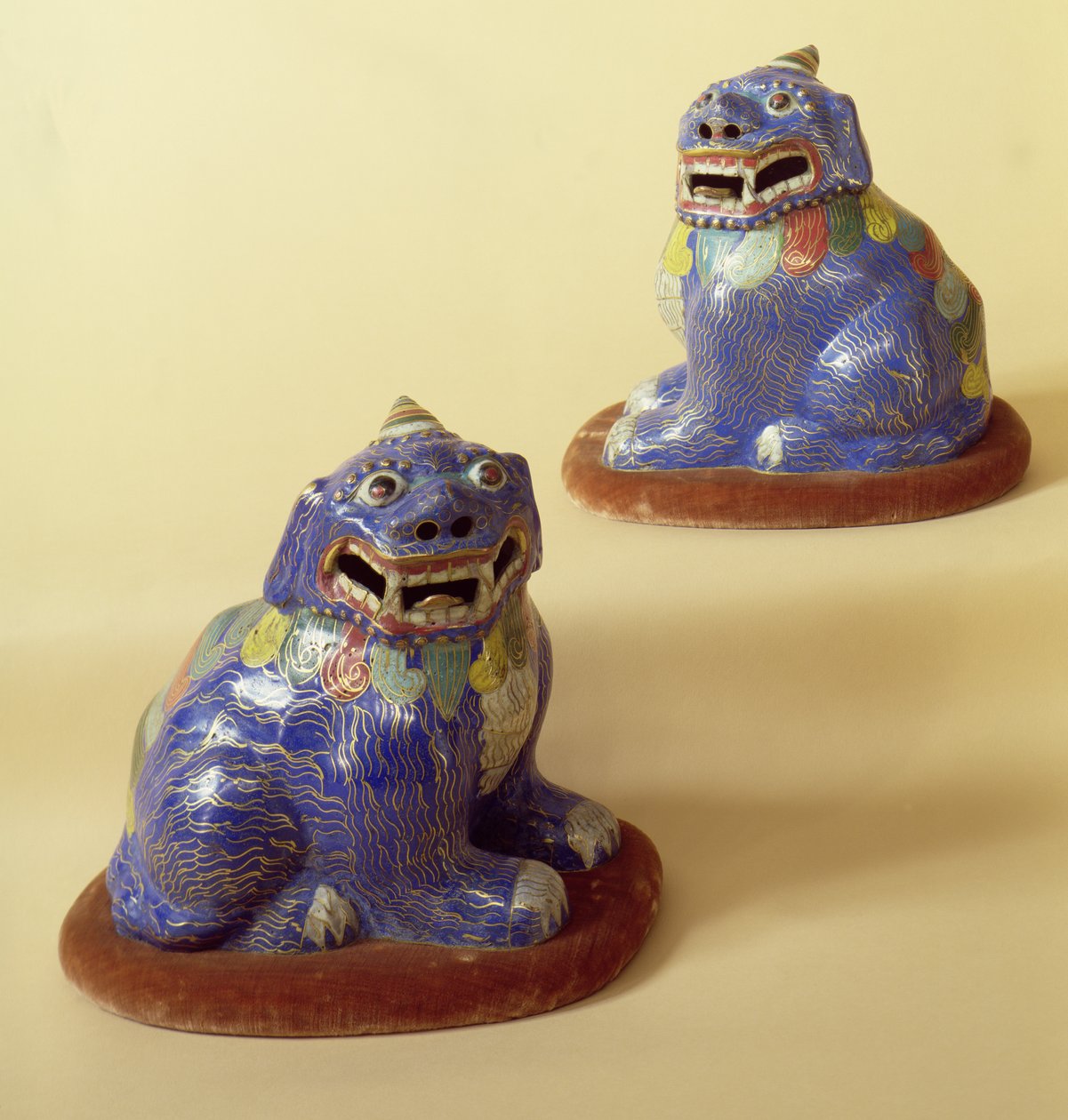 Kínai cloisonne kutyapár, 18. század (closonne zománc) alkotó: Chinese School