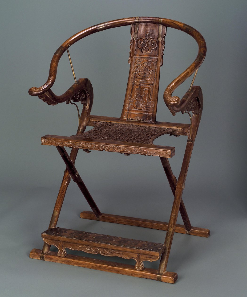 Szék (összecsukható), Ming-dinasztia, 1600-50 (rózsafa) alkotó: Chinese School