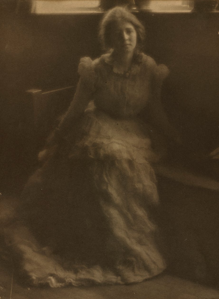Julia Hall McCune, c. 1900. alkotó: Clarence H. White