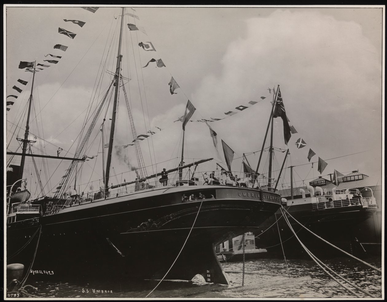 S.S. "Umbria" a dokknál, 1897 körül (f/w fotó) alkotó: Company Byron