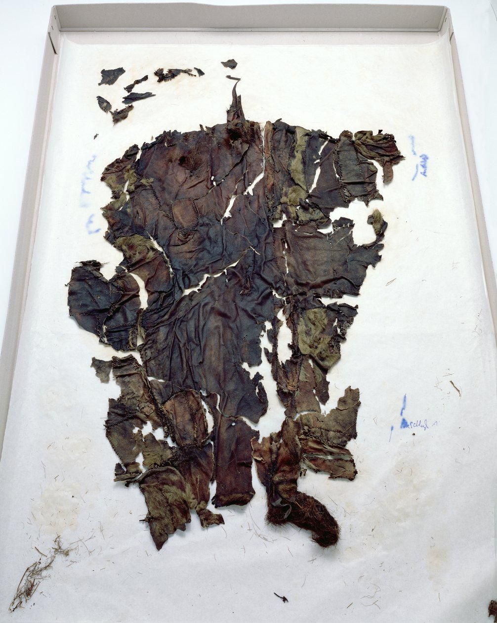 Leggingset találtak az Oetzi Icemannél (kecskebőr) alkotó: Copper Age