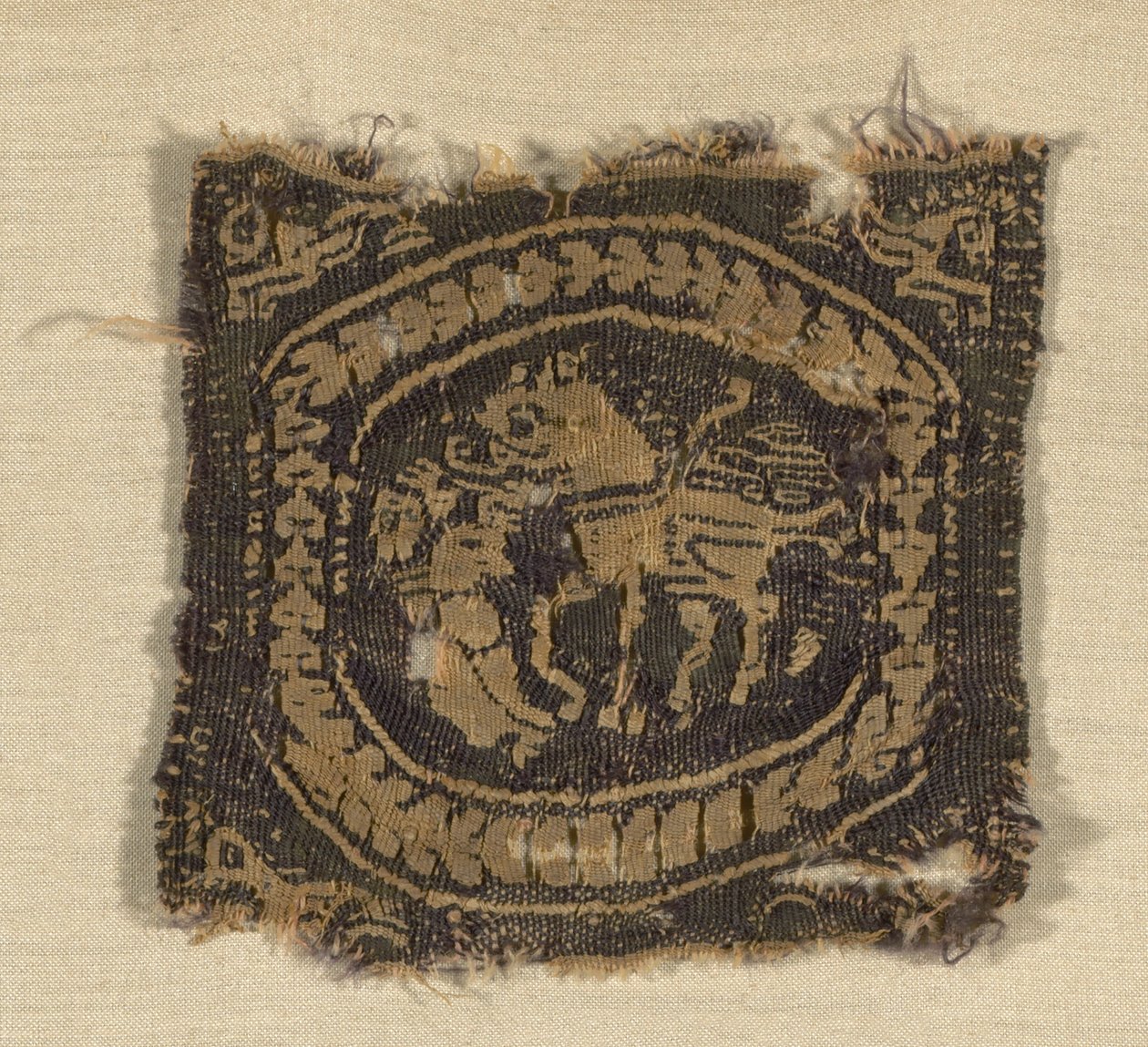 Négyzet alakú panel alkotó: Coptic