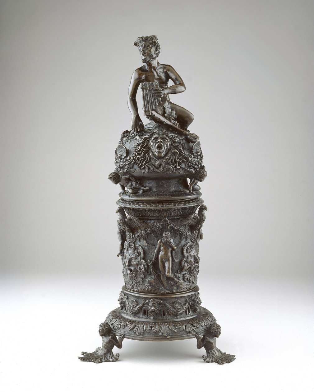 Parfümégető, 1530-40 körül (bronz) alkotó: Desiderio da Firenze