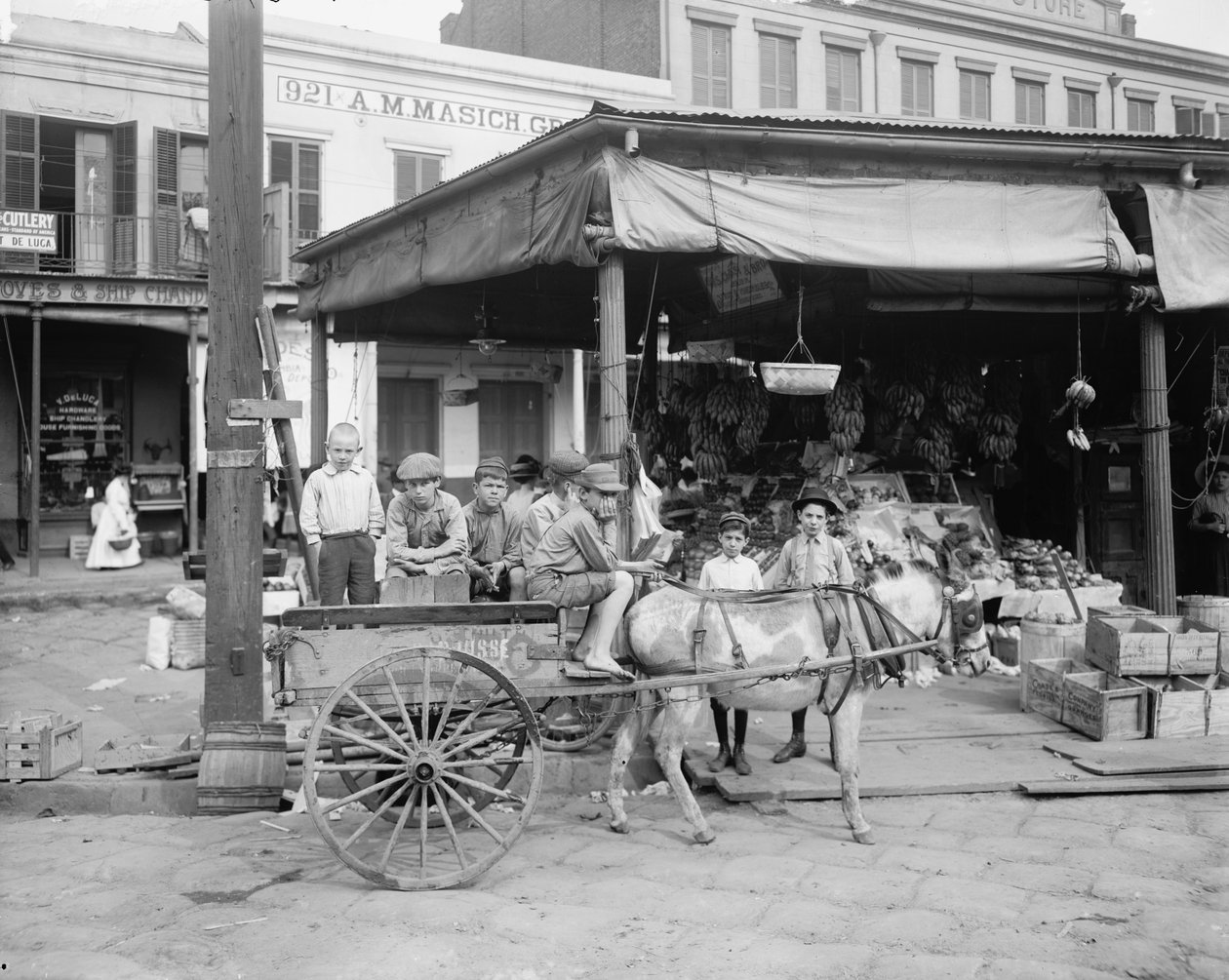 New Orleans, a francia piac egyik sarka, 1900-1910 körül alkotó: Detroit Publishing Co.