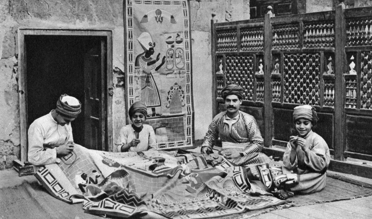 Kézművesek, sátorkészítők bazárja, Kairó, Egyiptom, c1922. alkotó: Donald McLeish