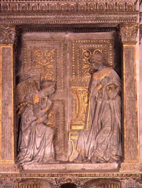 Cavalcanti Annunciation (aranyozott mészkő) (lásd még 64350) alkotó: Donatello
