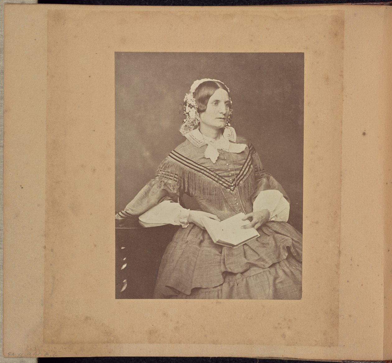 Mrs Oswald Bell (Isabella Adamson) alkotó: Dr. John Adamson