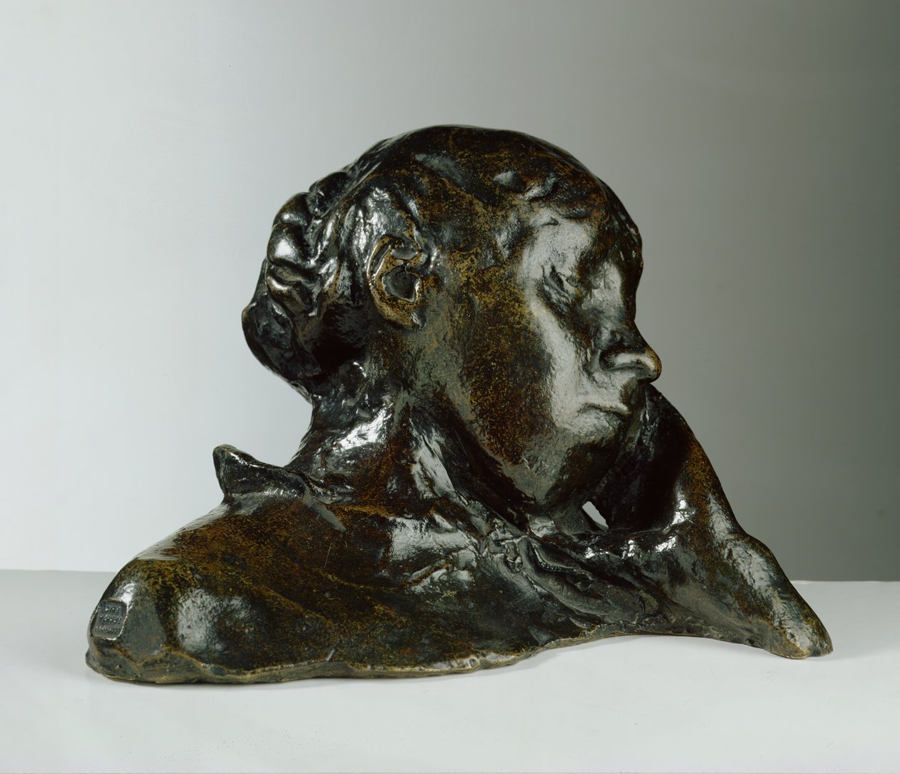 Női portré, fejét bal kezével támasztja (bronz) alkotó: Edgar Degas