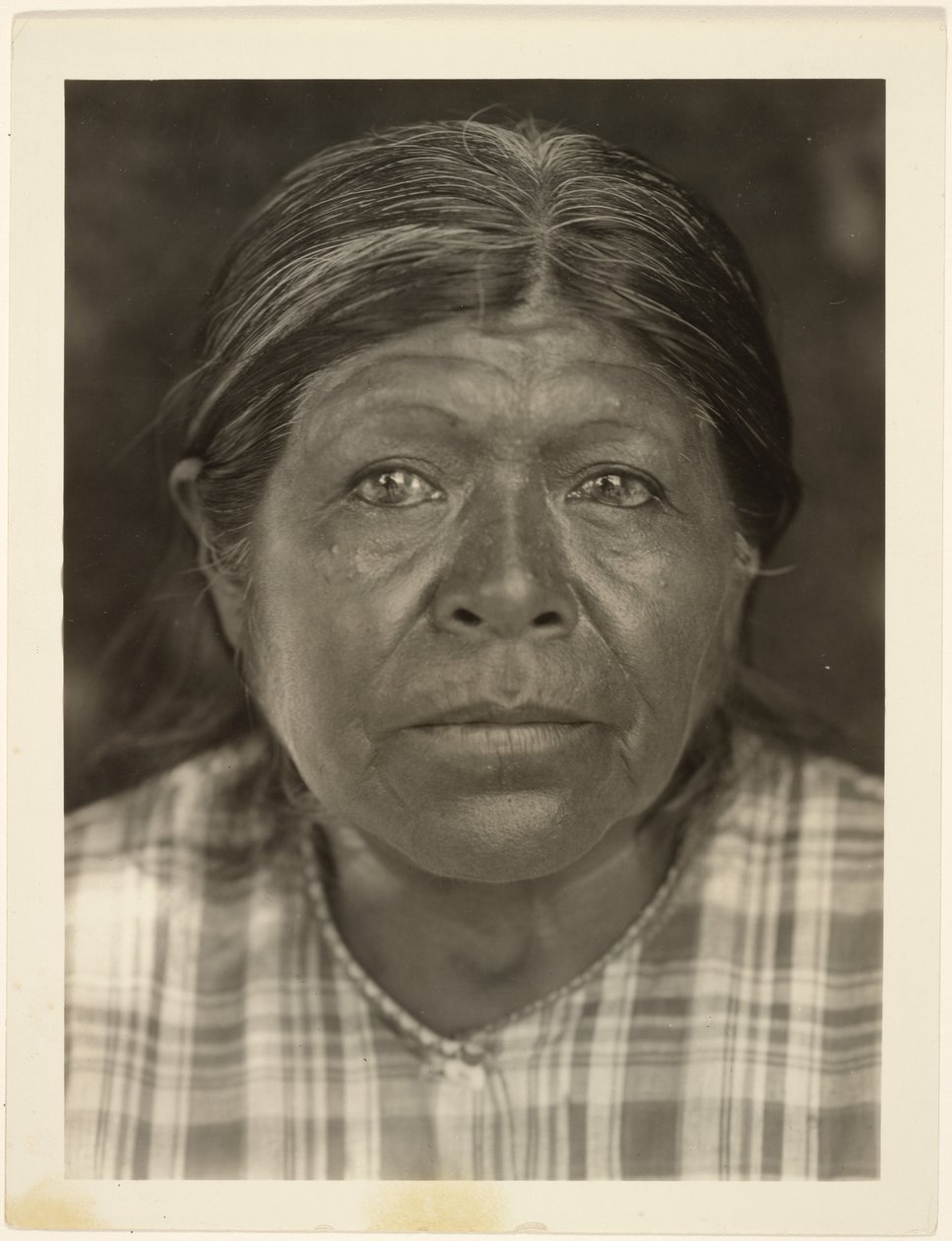 A Chukchansi Matróna alkotó: Edward S. Curtis