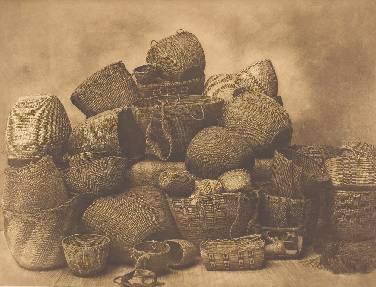 Puget Sound Baskets, 1912. alkotó: Edward Sheriff Curtis