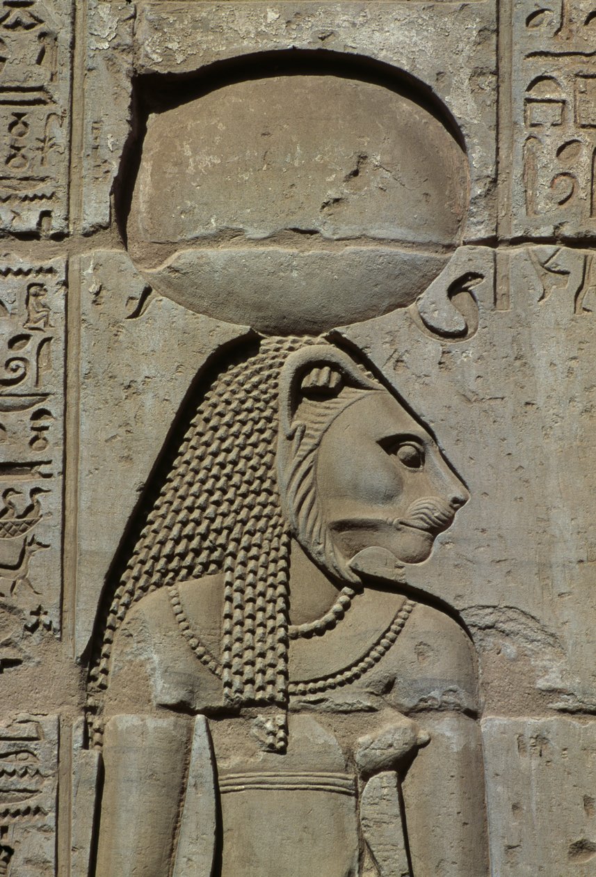 Dombormű részlete, Bastet kő alkotó: Egyptian
