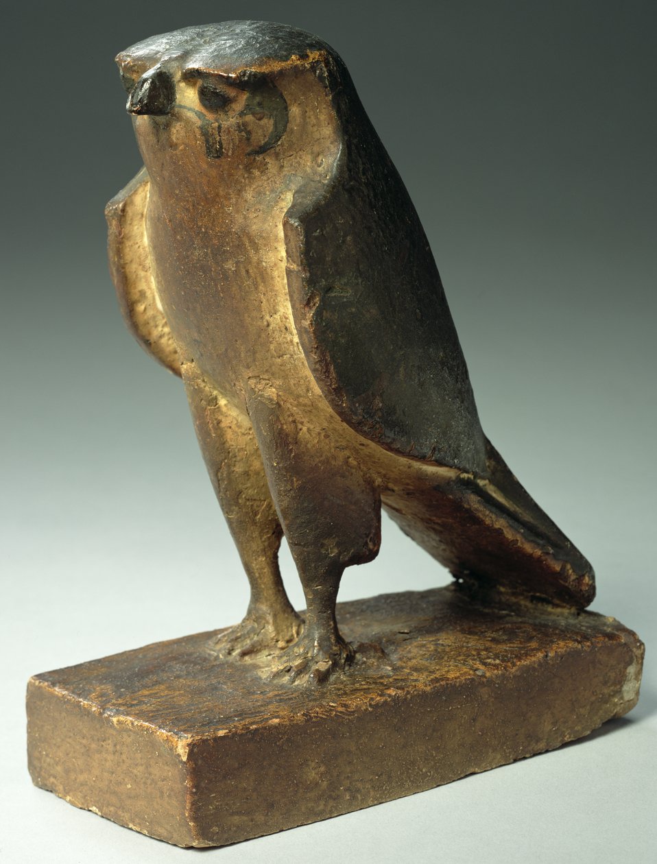 Sólyom, a késői korszaktól a Ptolemaioszi korszakig, ie 664-30 (festett fa) alkotó: Egyptian