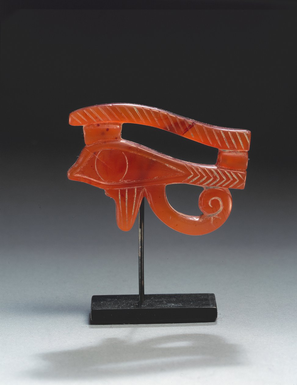 Wedjat szem amulett (korneol) alkotó: Egyptian