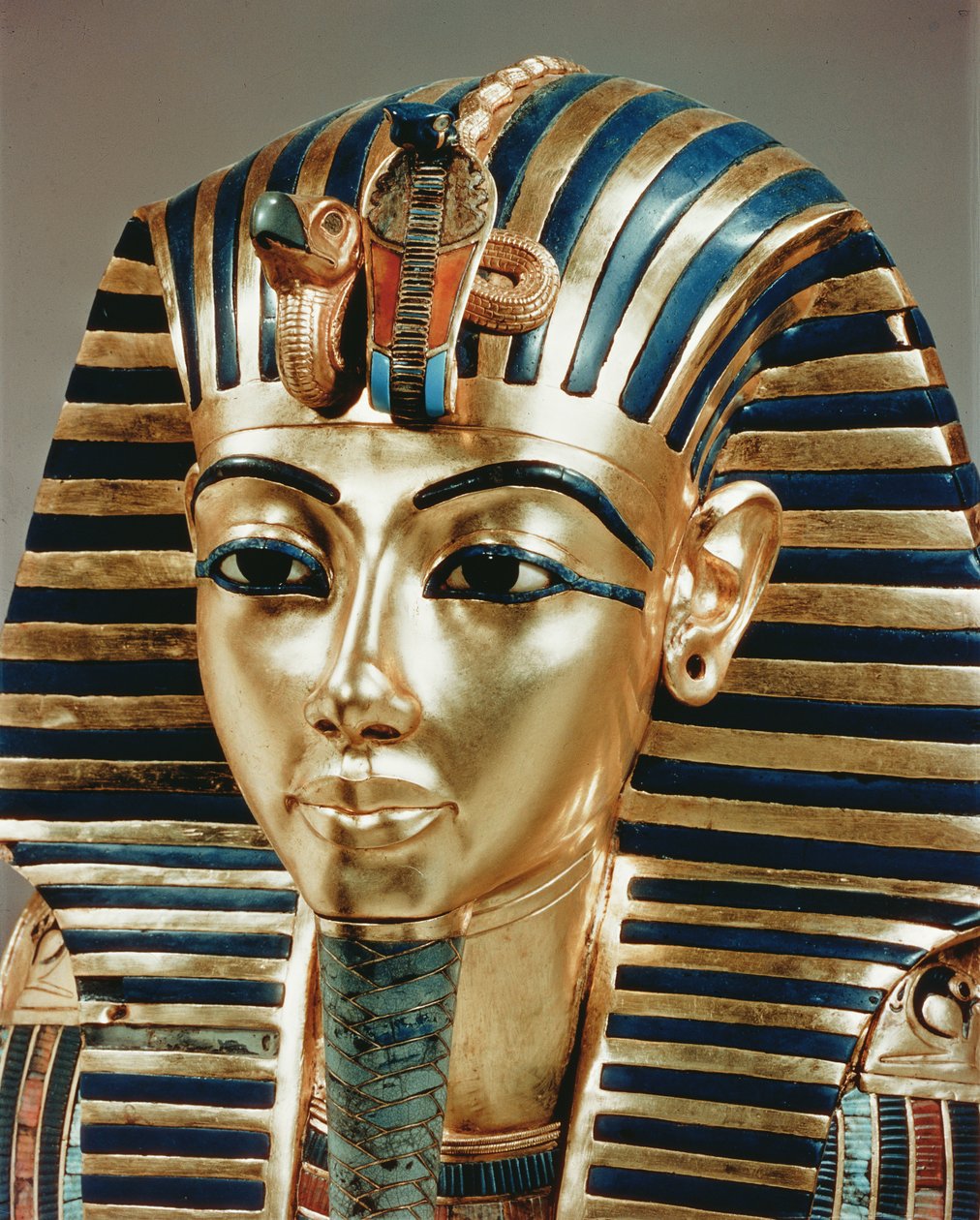 Az arany maszk, a Tutanhamon kincséből, Kr.e. 1370-52 Kr.e. 1340 körül arany alkotó: Egyptian 18th Dynasty