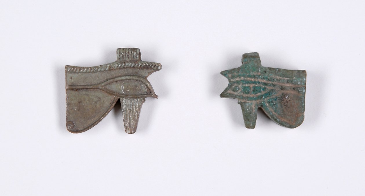 Udjat Eye Amulett, ie 750 fajansz és zöld máz alkotó: Egyptian 22nd Dynasty
