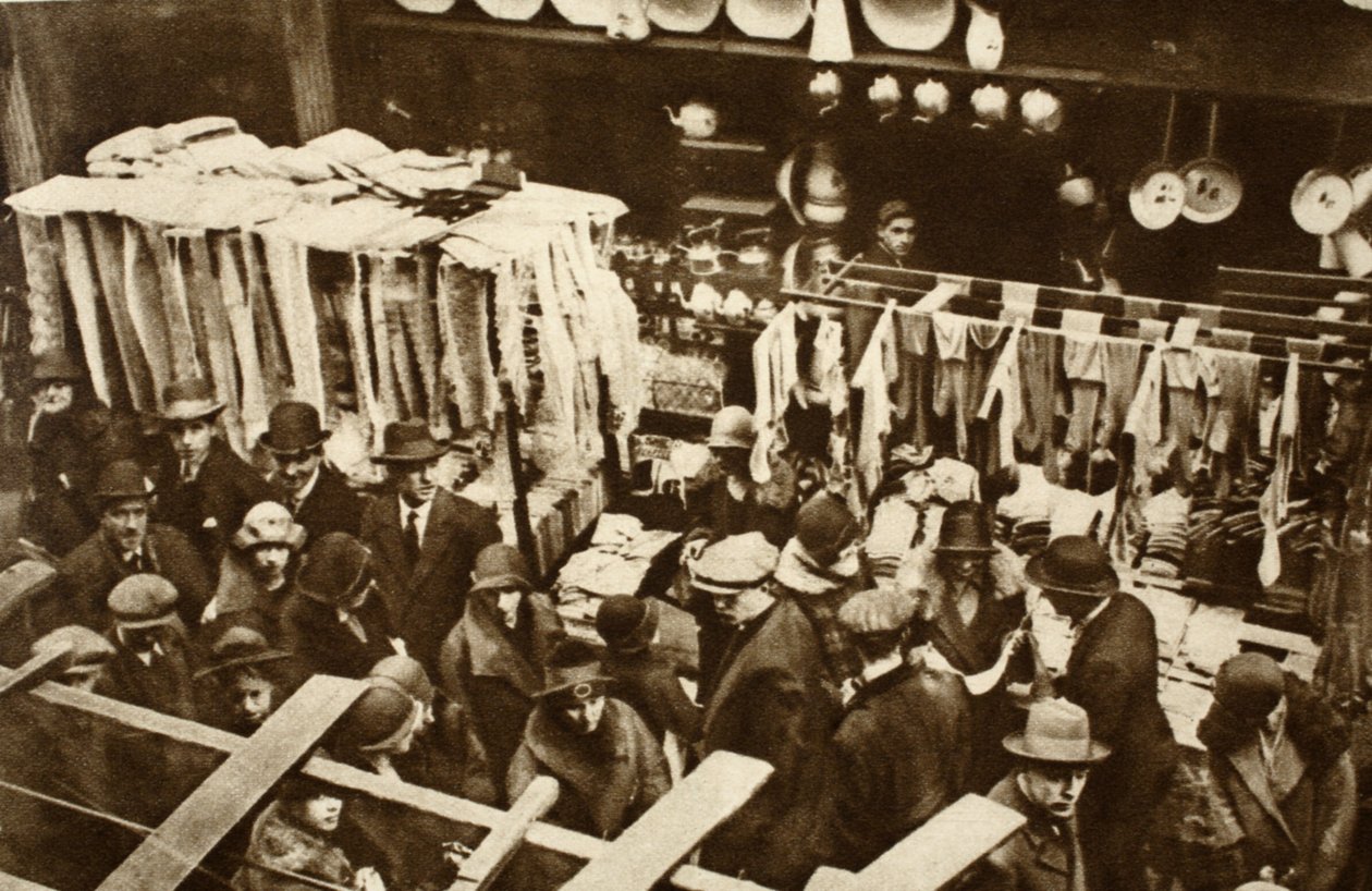 Berwick Street Market, Soho, szombaton, a Csodálatos Londonból, 1926-27 között (fotómélység) alkotó: English Photographer