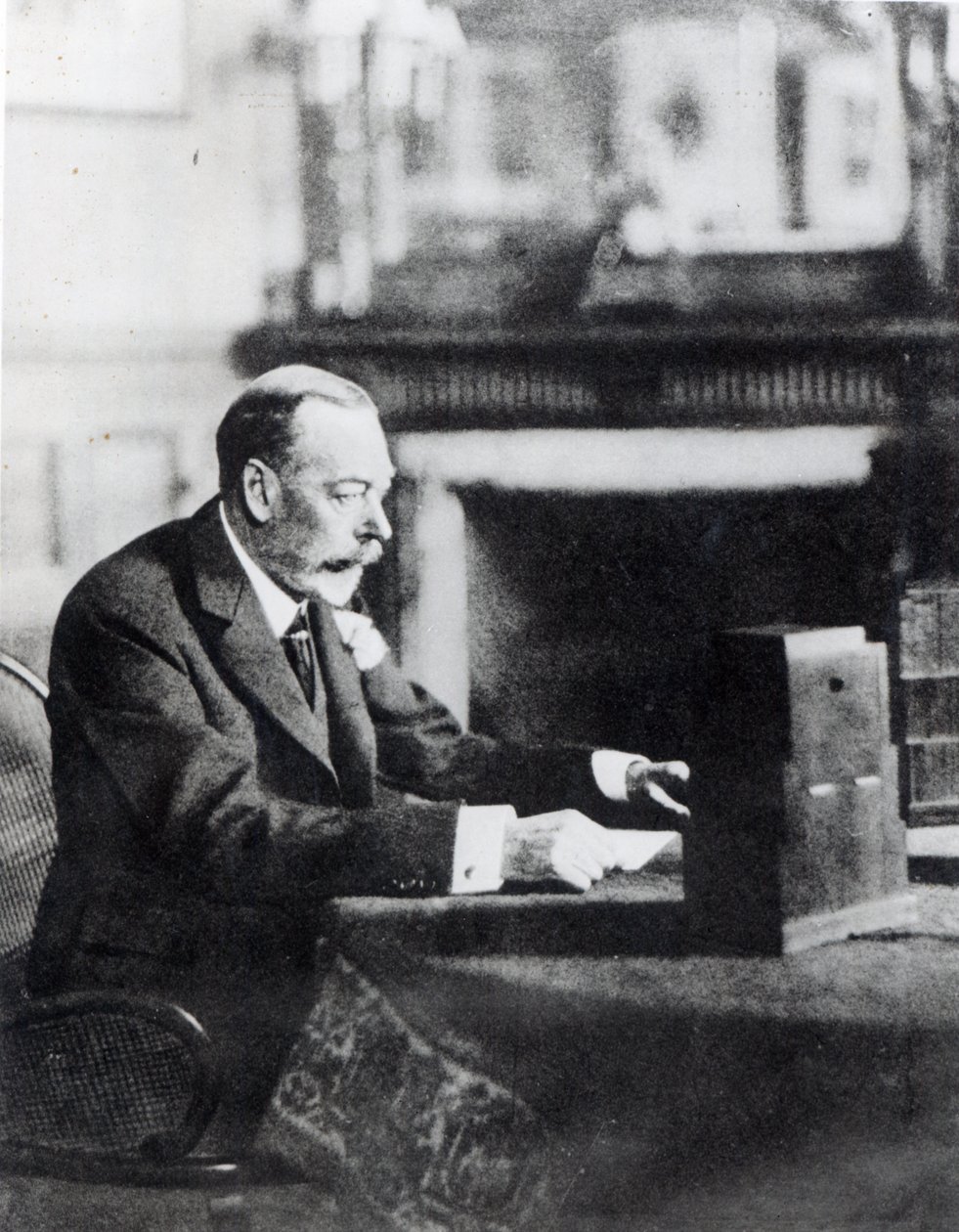 V. György király alkotó: English Photographer