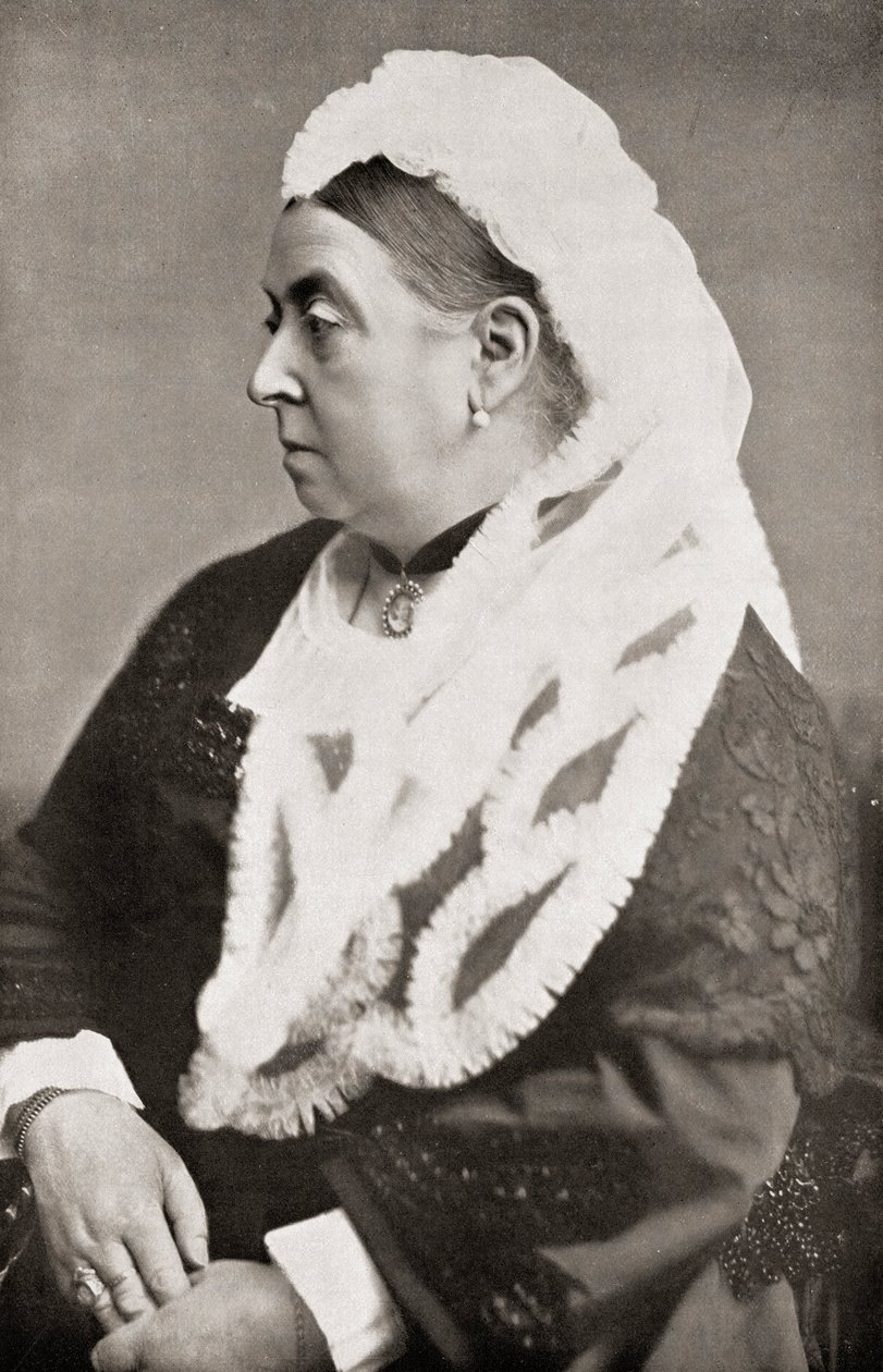 Viktória királynő (1819-1901) hatvanhat évesen, 1885 körül alkotó: English Photographer