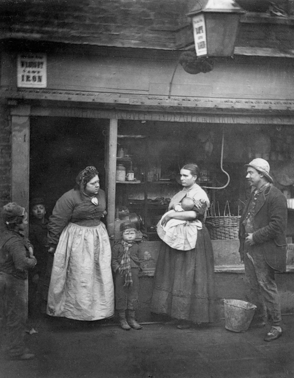 Utcai jelenet a viktoriánus Londonban alkotó: English Photographer