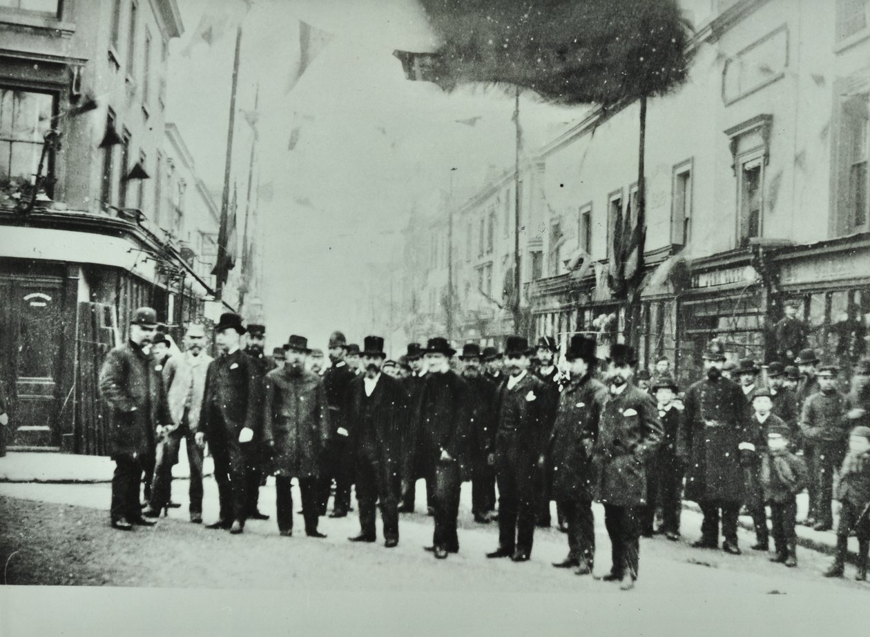Hare Street: Woolwich komp megnyitása, 1889 alkotó: English Photographer