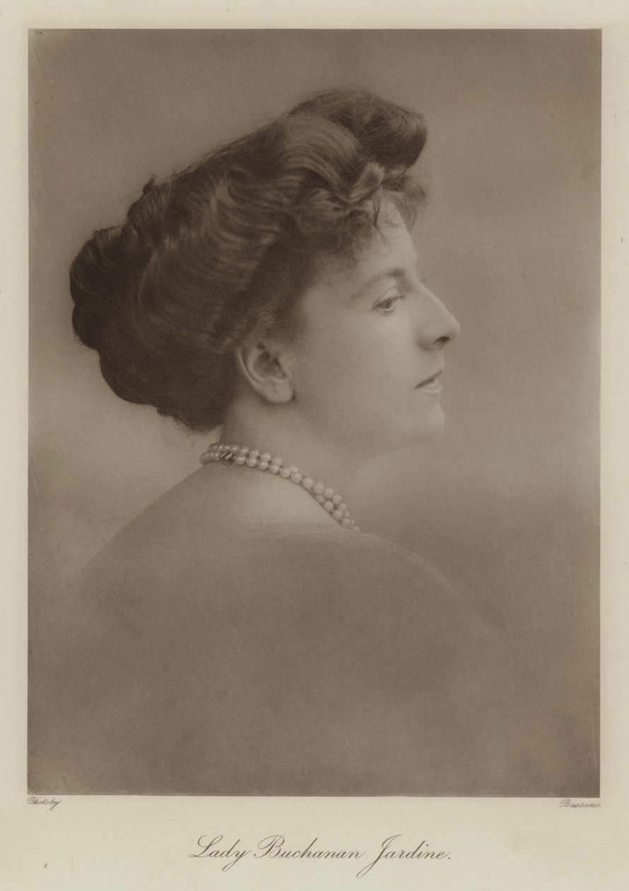 Lady Buchanan Jardine (fekete-fehér fénykép) alkotó: English Photographer