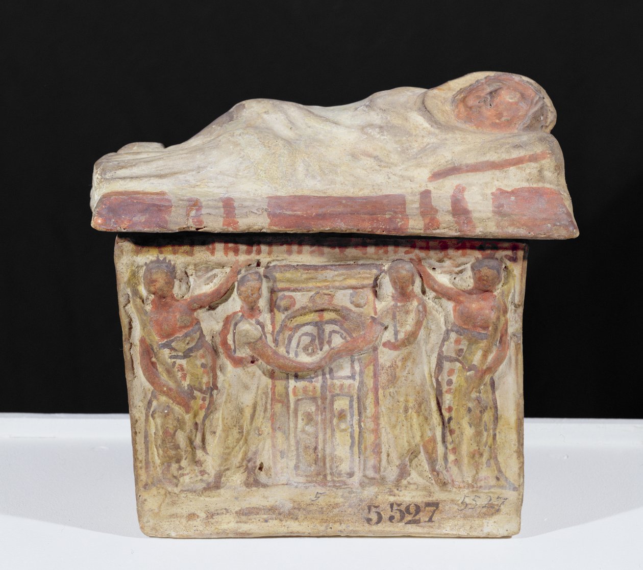 Etruszk hamvas urna, ie 1. század eleje (terrakotta) alkotó: Etruscan